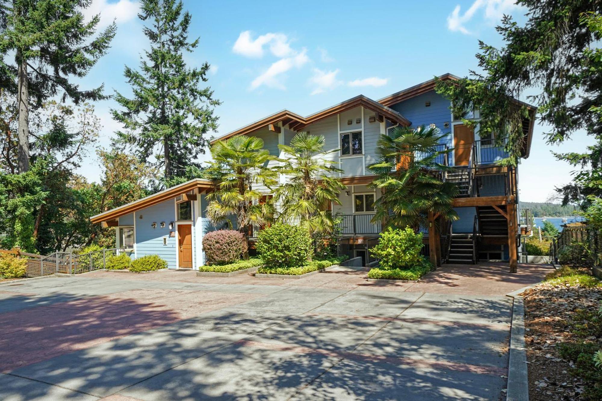 Mariner'S Loft - Salt Spring Island Lägenhet Ganges Exteriör bild